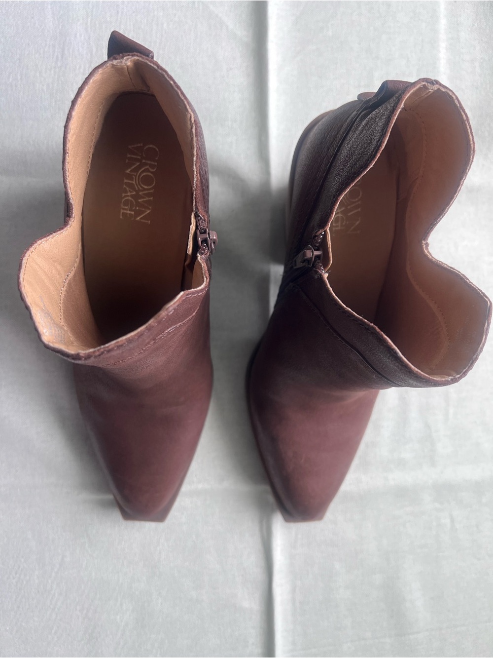 Crown Vintage Brown Leather Stacked Heel Ankle Booties - Picture 3 of 10